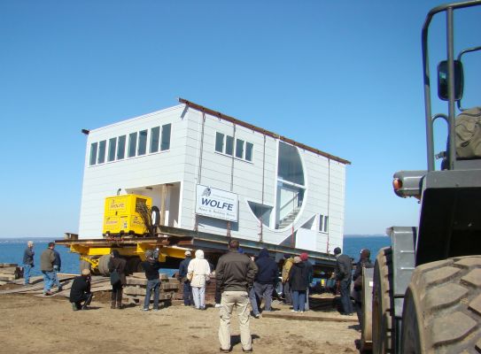 Droga tymczasowa przy budowie domów tymczasowych