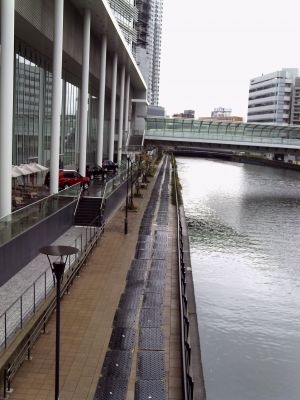 Droga tymczasowa przy budowie domów tymczasowych