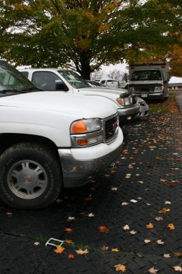 Droga tymczasowa na parkingu